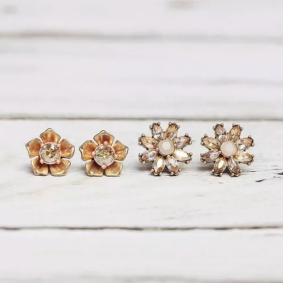 Chloe + Isabel Jewelry - NEW! Two Rose Gold Pink Jade Flower Earring Studs Chloe + Isabel Jewelry - NEW! Two Rose Gold Pink Jade Flower Earring Studs